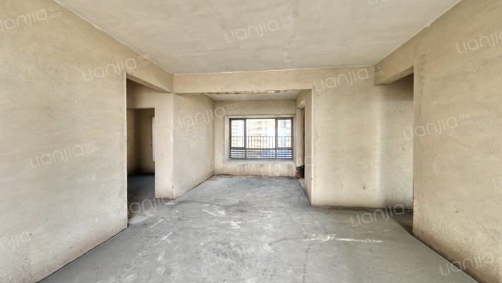 鸿润南韵花园二手房实景图