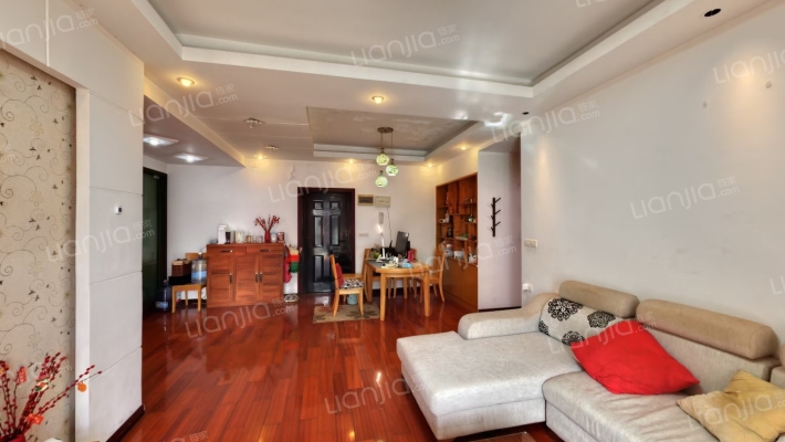 龙辰丽湾二手房实景图