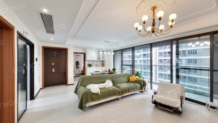 两江曲院风荷泊月邸二手房实景图