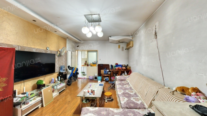 制镜厂宿舍宝仓苑二手房实景图