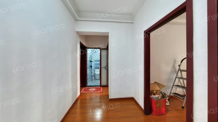 鸭子桥43号院二手房实景图