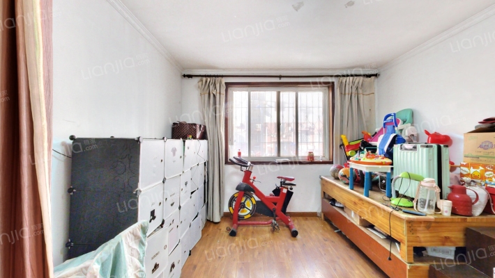 南阳路136号院二手房实景图