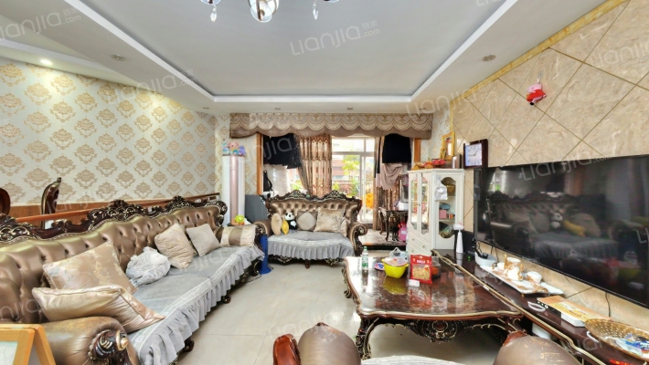 科而士天辰华府二手房实景图