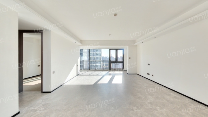 武汉城建万科云泊江岸二手房实景图