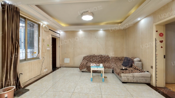 后街小区二手房实景图