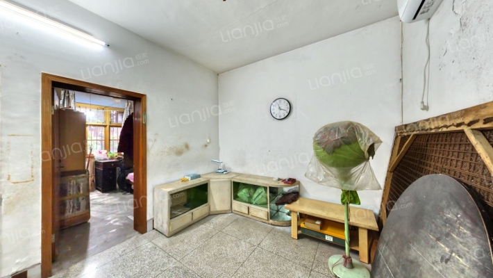 大江二组团二手房实景图