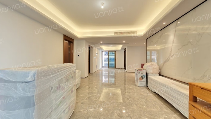 中粮保利麓湖天荟二手房实景图