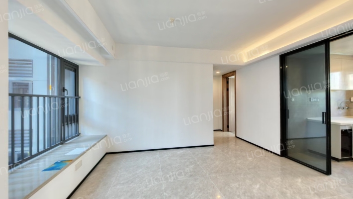 越秀滨海花城二手房实景图