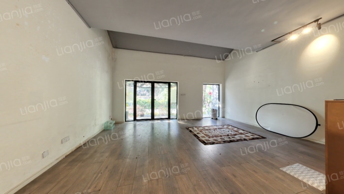 杜甫花园二手房实景图