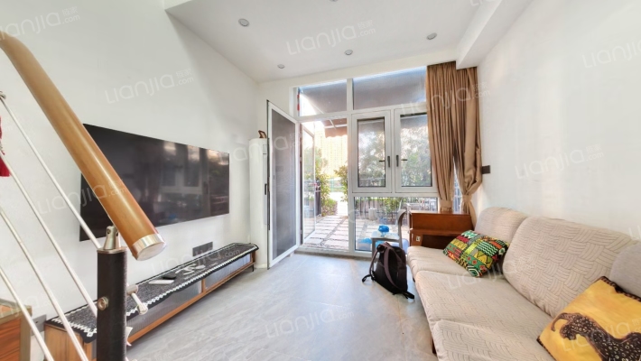 东汇后海二手房实景图