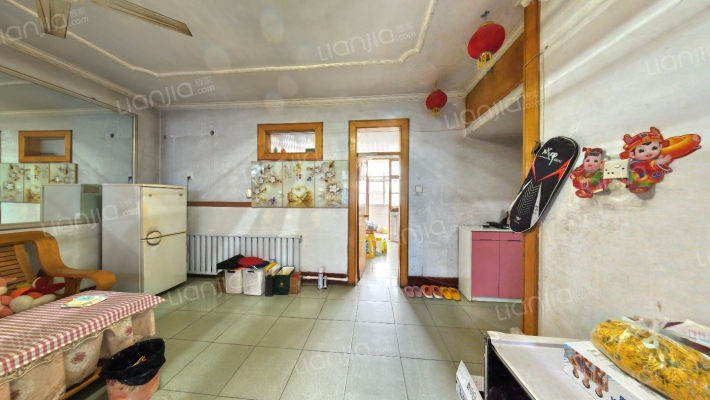 收割机厂家属楼（西南）二手房实景图