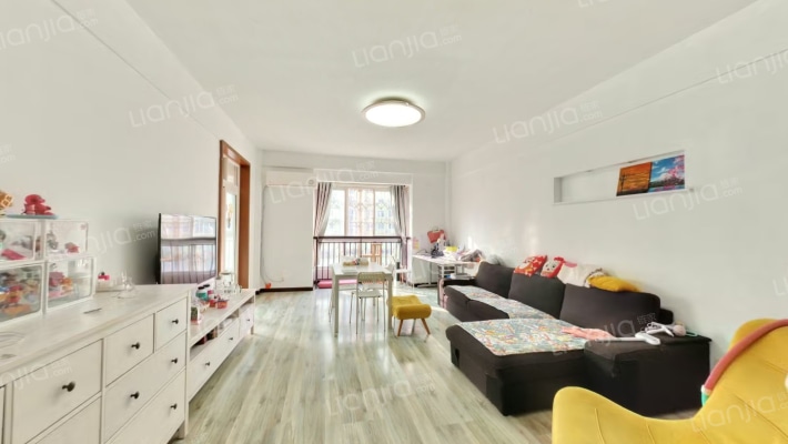 新景观一期二手房实景图