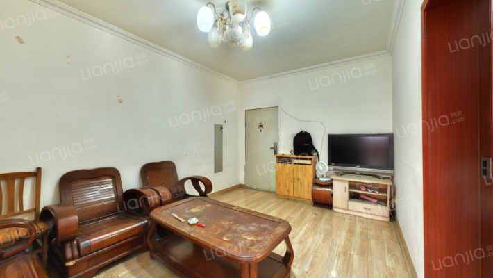 青和里南段98号二手房实景图