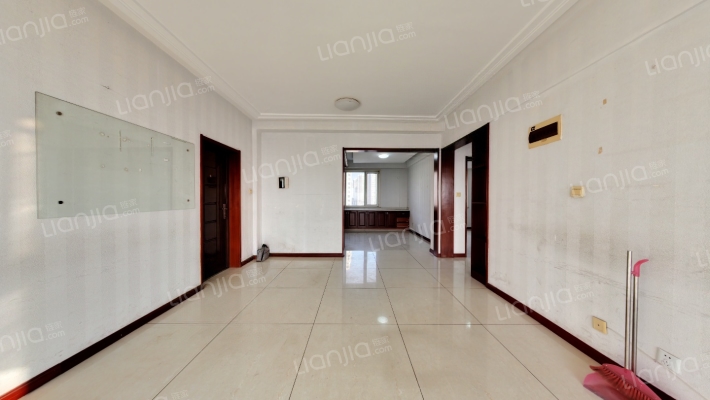 华南国际公寓二手房实景图