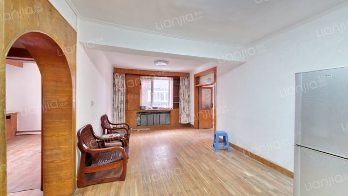 龙福家园二手房实景图