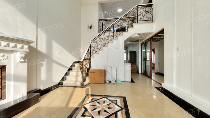 都市芳园明湖园二手房实景图