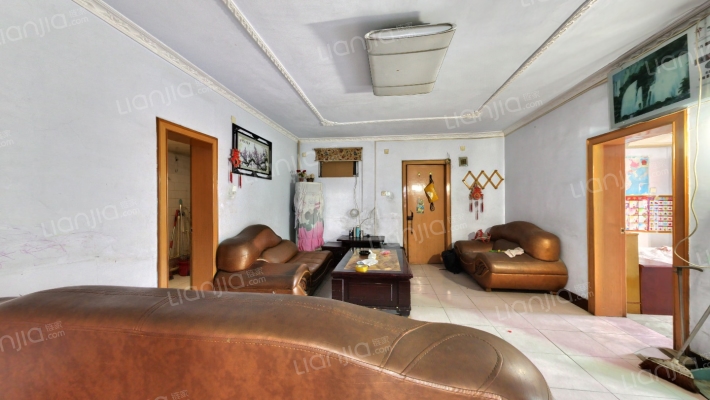 黄河路42号院二手房实景图