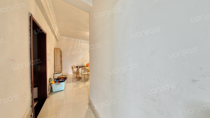 凯发大厦二手房实景图