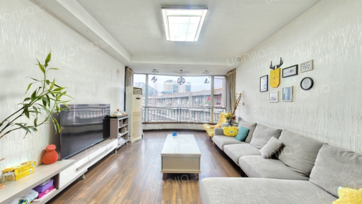 绿岸嘉苑二手房实景图