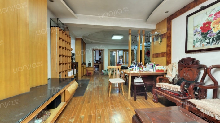 桐泾北路25号二手房实景图