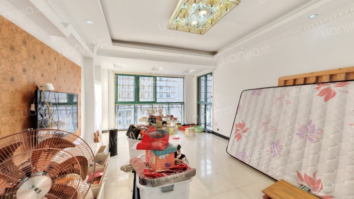 南阳百合小区二手房实景图