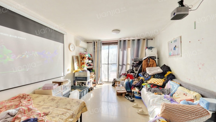 蓝天花园二手房实景图