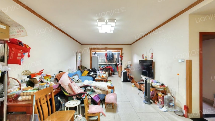 校园春天二手房实景图