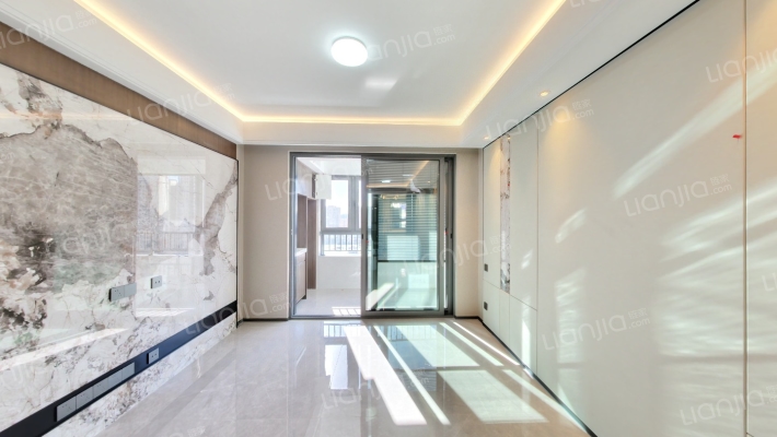 七里湖山花园二手房实景图