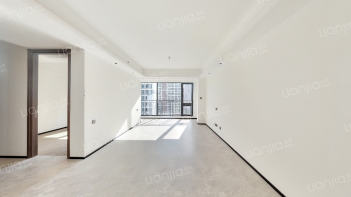 武汉城建万科云泊江岸二手房实景图