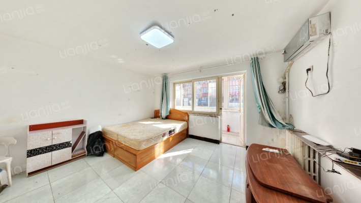 贵园南里丙区二手房实景图