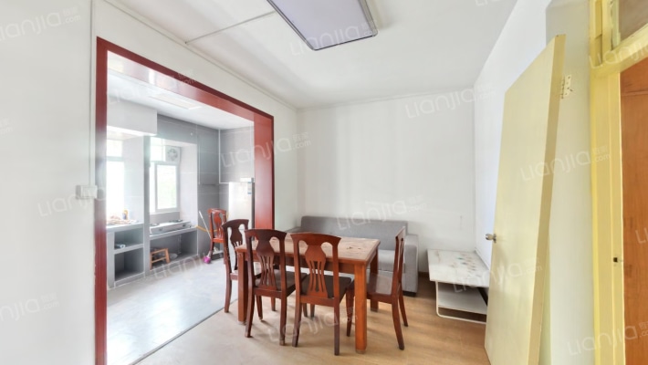 川大新南村二手房实景图