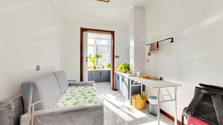 三小家属院二手房实景图