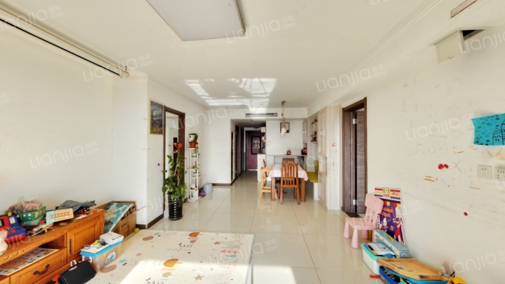 瑞丽江畔二手房实景图