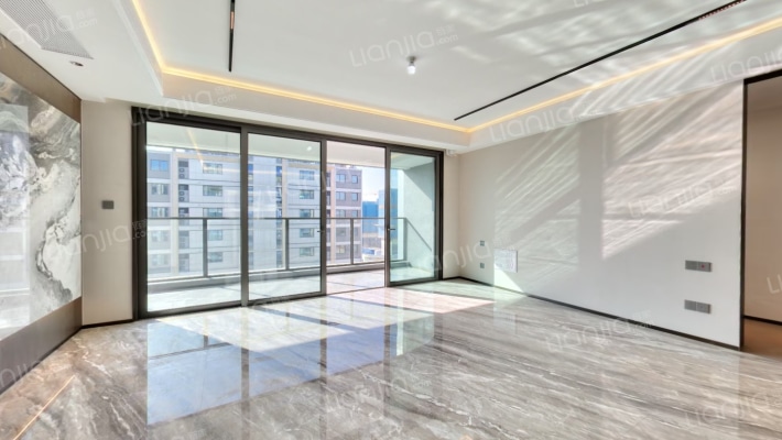 华润湖东润云二手房实景图