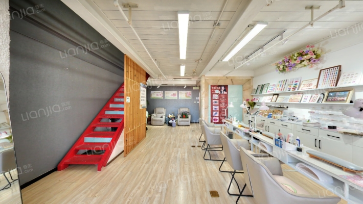 勒泰中心二手房实景图