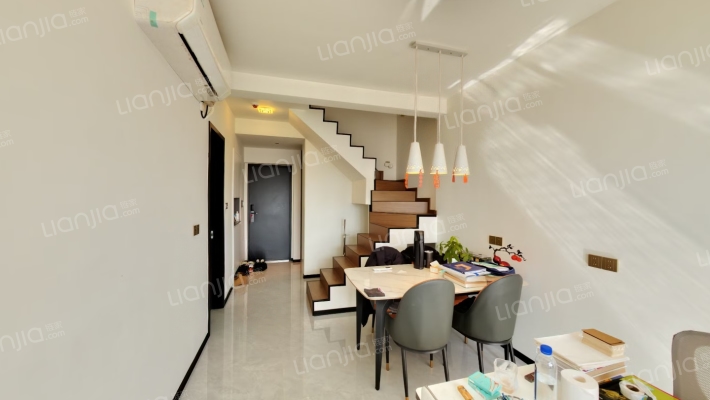 三盛拾光里二手房实景图