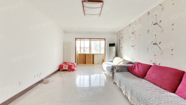 京艺新地二手房实景图