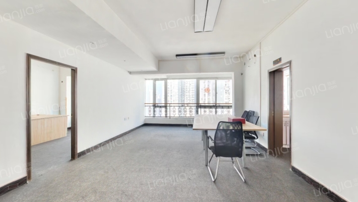 帷幄大厦二手房实景图