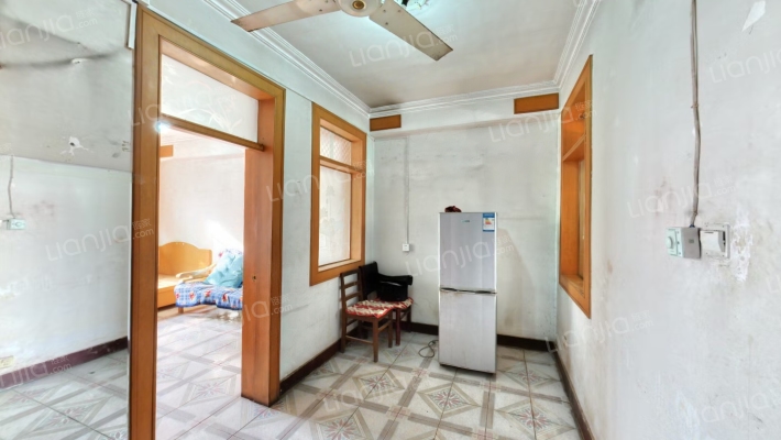 石家庄市军休二所二手房实景图