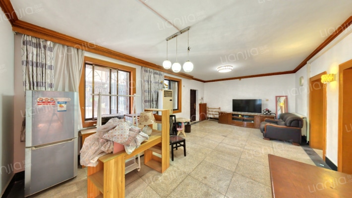 中南大学湘雅二医院复兴街二手房实景图