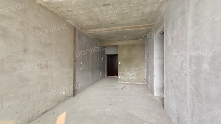 名洋华骏锦南台二手房实景图