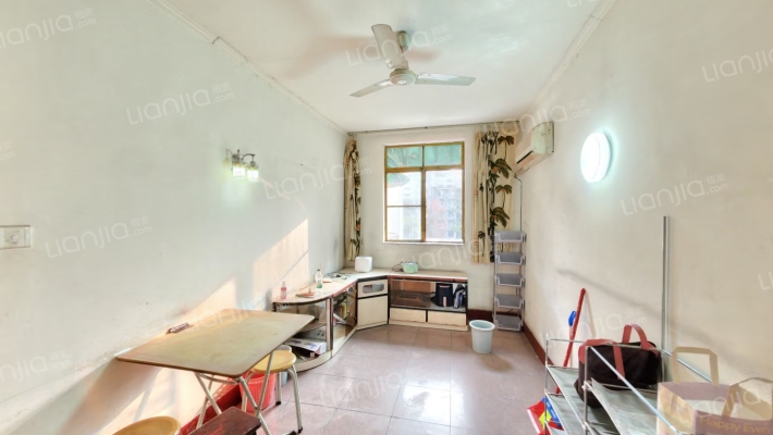 地矿局宿舍二手房实景图