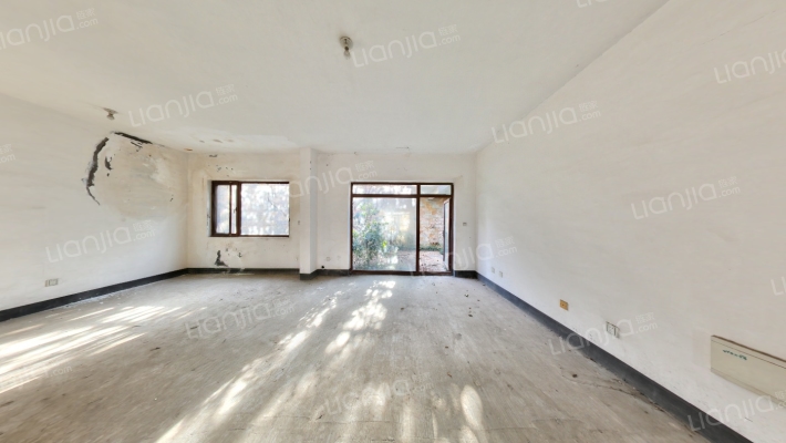 泊郡华庭二手房实景图