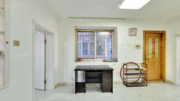 二塑综合楼二手房实景图