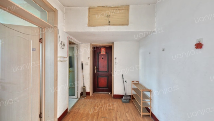 北人字街二十号宿舍二手房实景图