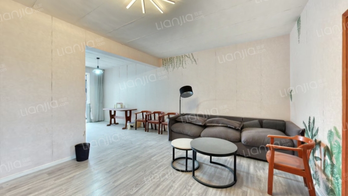 405地质队家属区二手房实景图