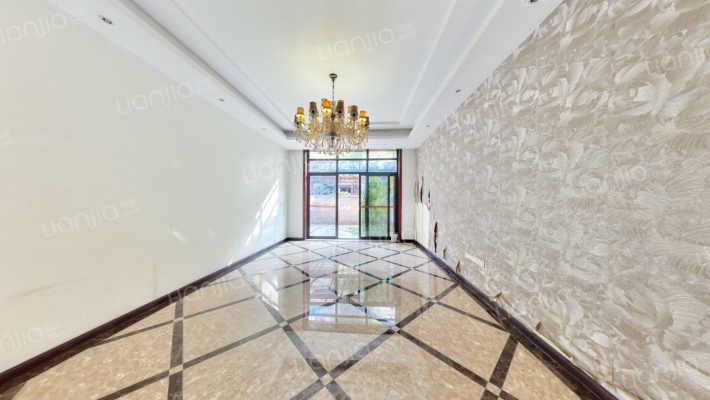 山顶道8号二手房实景图