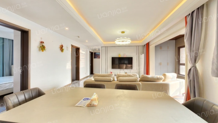 重庆融创文旅城御华二手房实景图