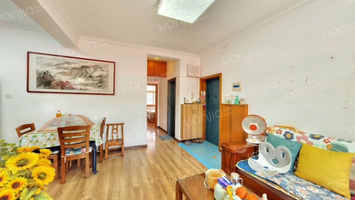 康泰苑二手房实景图