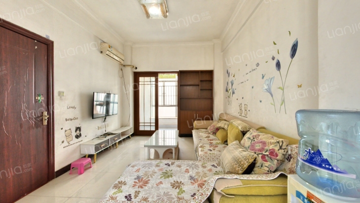 彩虹路二手房实景图